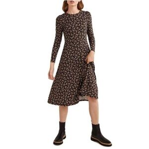 Like New Boden Navy Floral Long Sleeve Dress